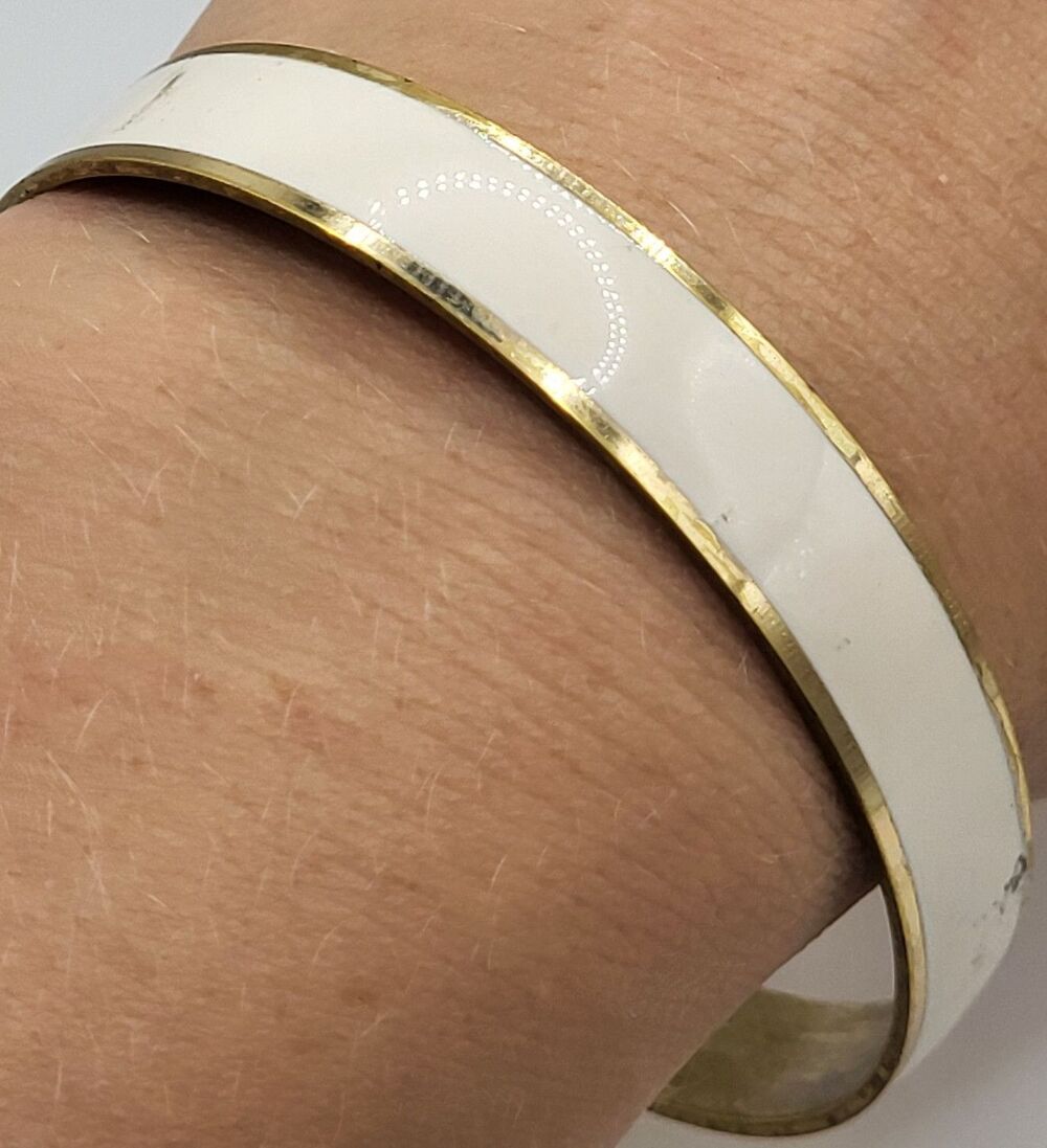 White Enamel Bangle Bracelet Gold Tone Mid Century Minimalist Stackable Mod Styl